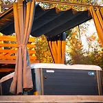 別荘 Zachod Beskidu Z Jacuzzi Na Wylacznosc *