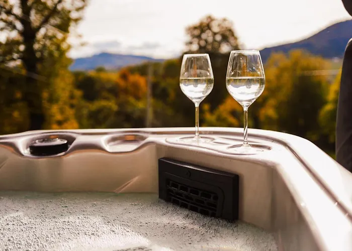 度假居 Zachod Beskidu Z Jacuzzi Na Wylacznosc